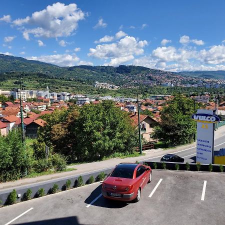 Sleep And Drive Cosy Apartment Sarajevo Luaran gambar