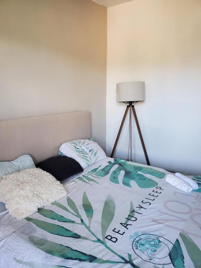 Sleep And Drive Cosy Apartment Sarajevo Luaran gambar