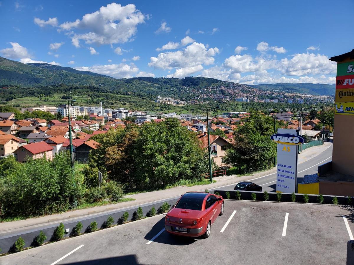 Sleep And Drive Cosy Apartment Sarajevo Luaran gambar