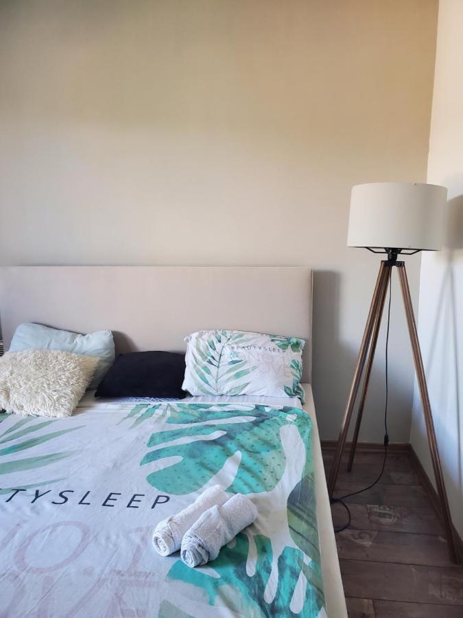Sleep And Drive Cosy Apartment Sarajevo Luaran gambar