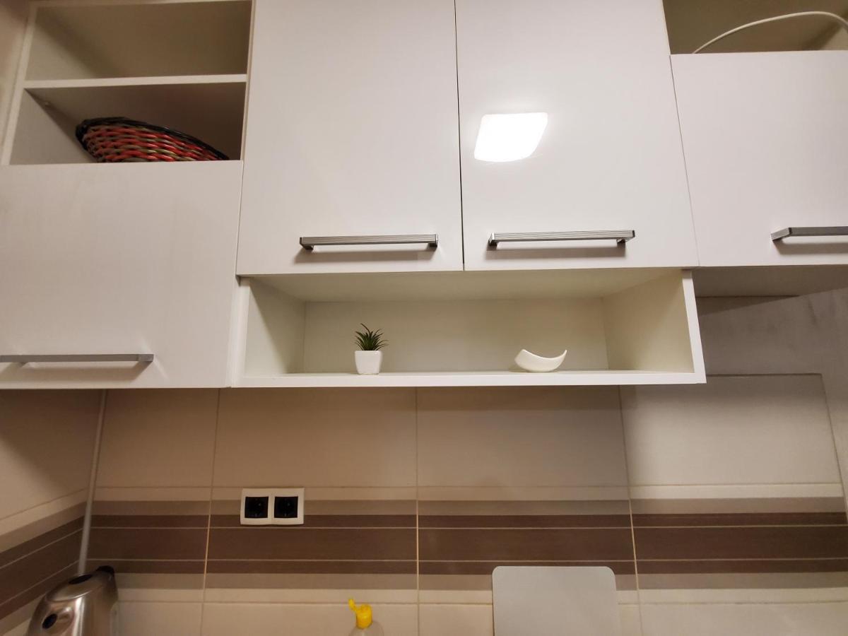 Sleep And Drive Cosy Apartment Sarajevo Luaran gambar