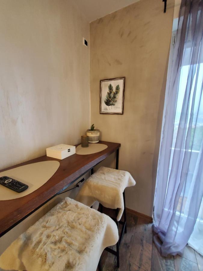 Sleep And Drive Cosy Apartment Sarajevo Luaran gambar