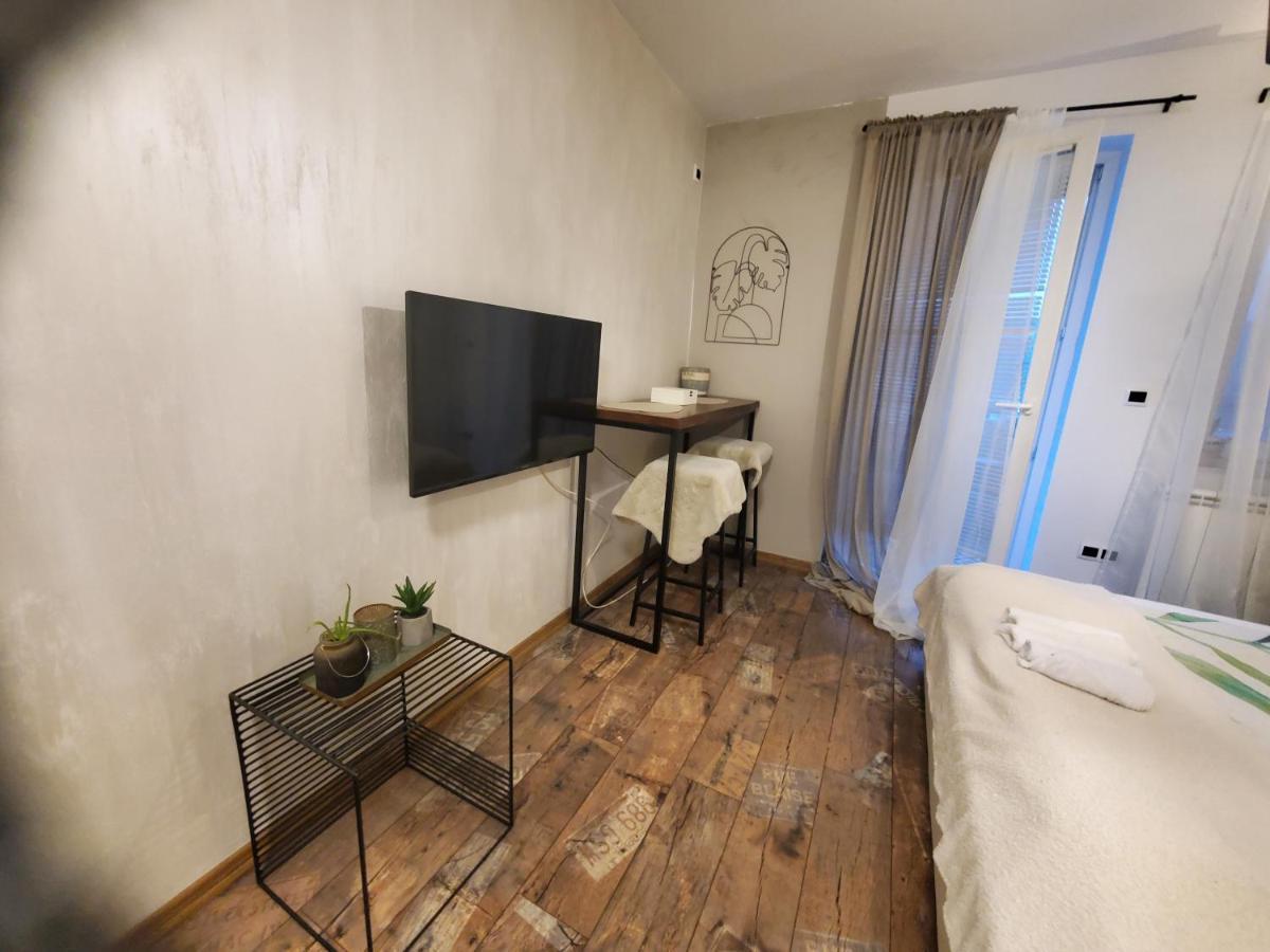 Sleep And Drive Cosy Apartment Sarajevo Luaran gambar